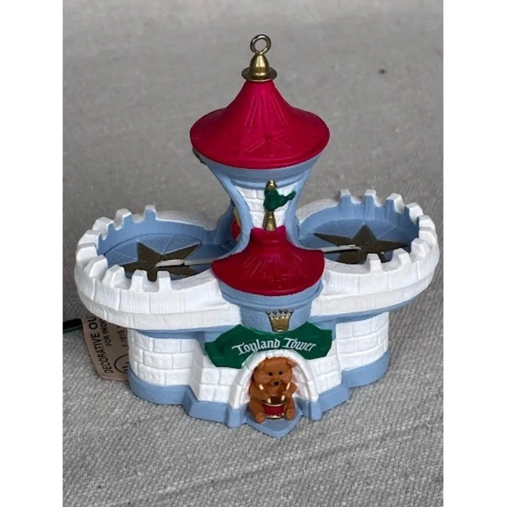 Hallmark Toyland Tower Rotating Musical Christmas Ornament 1991 Castle‎